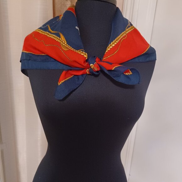 Lovely 80's 90's Equestrian Richly Patterned Red & Dark Navy Blue Scarf - Picture 2 of 3